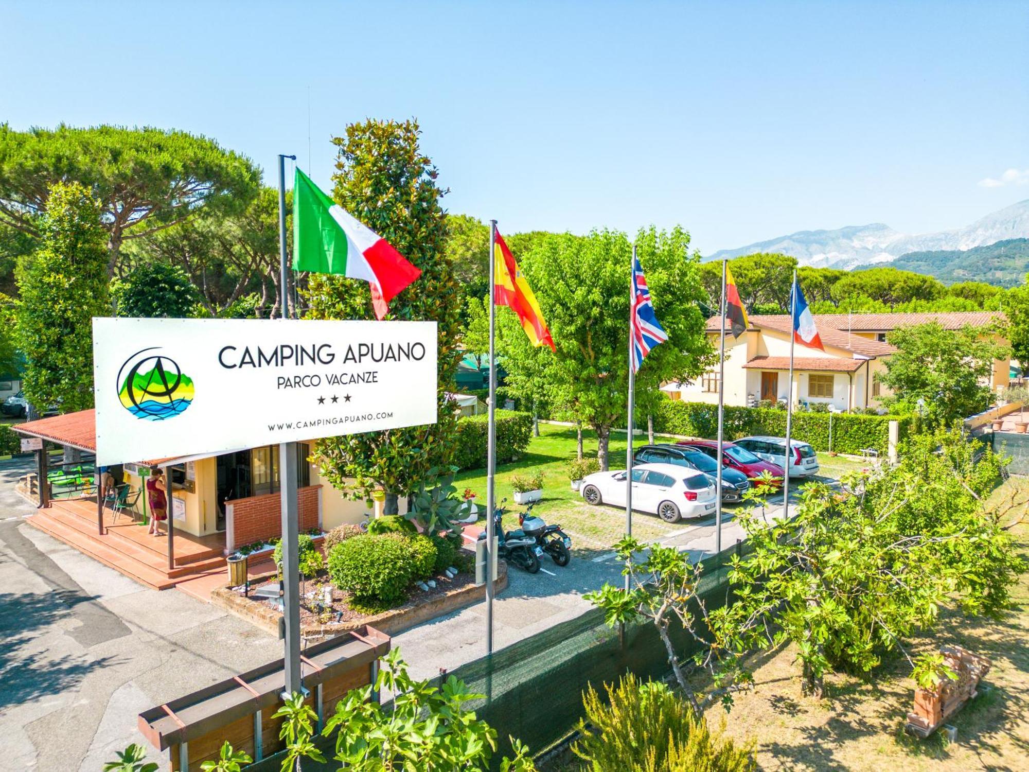 Camping Apuano Marina di Massa Buitenkant foto