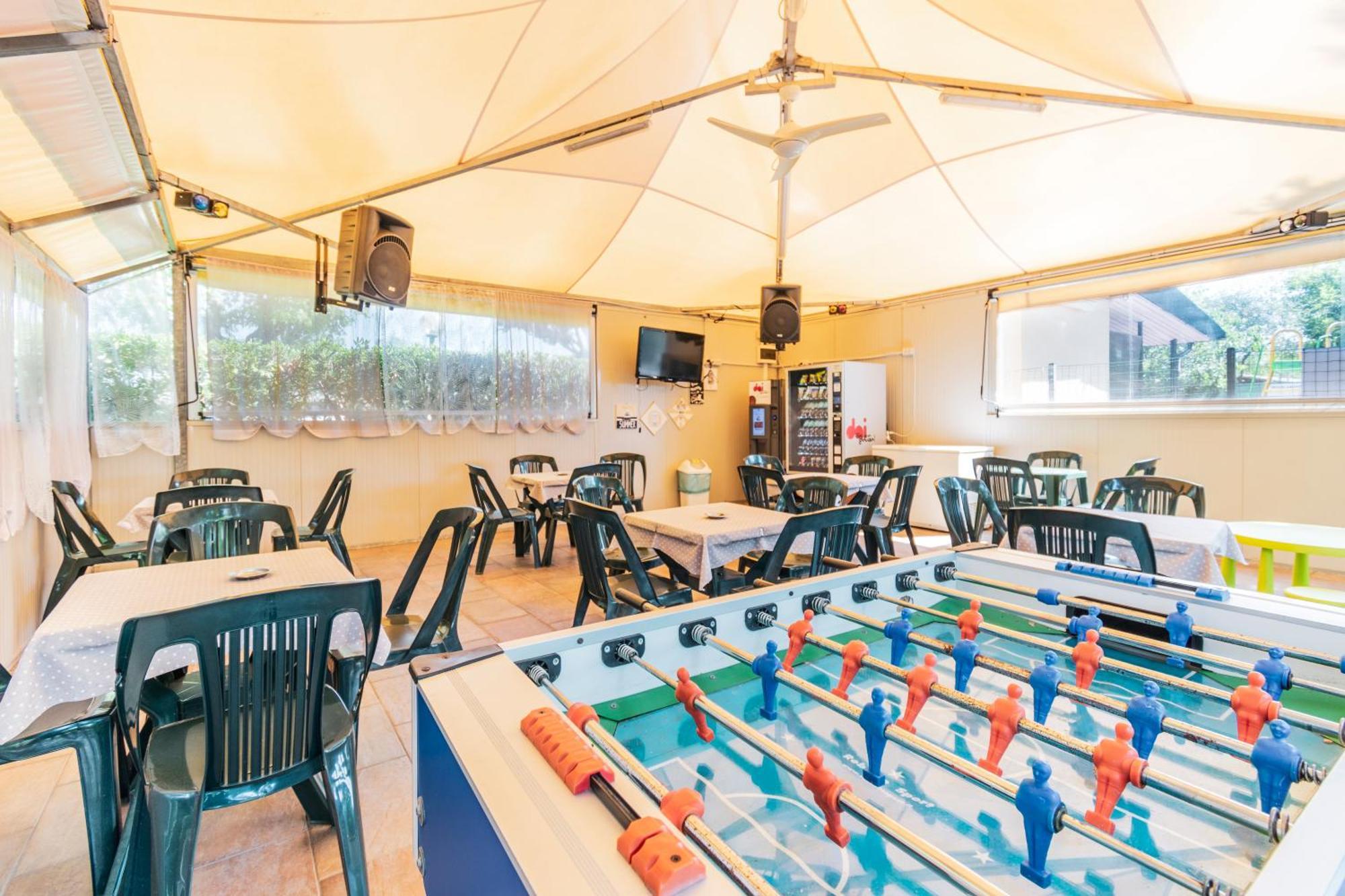 Camping Apuano Marina di Massa Buitenkant foto