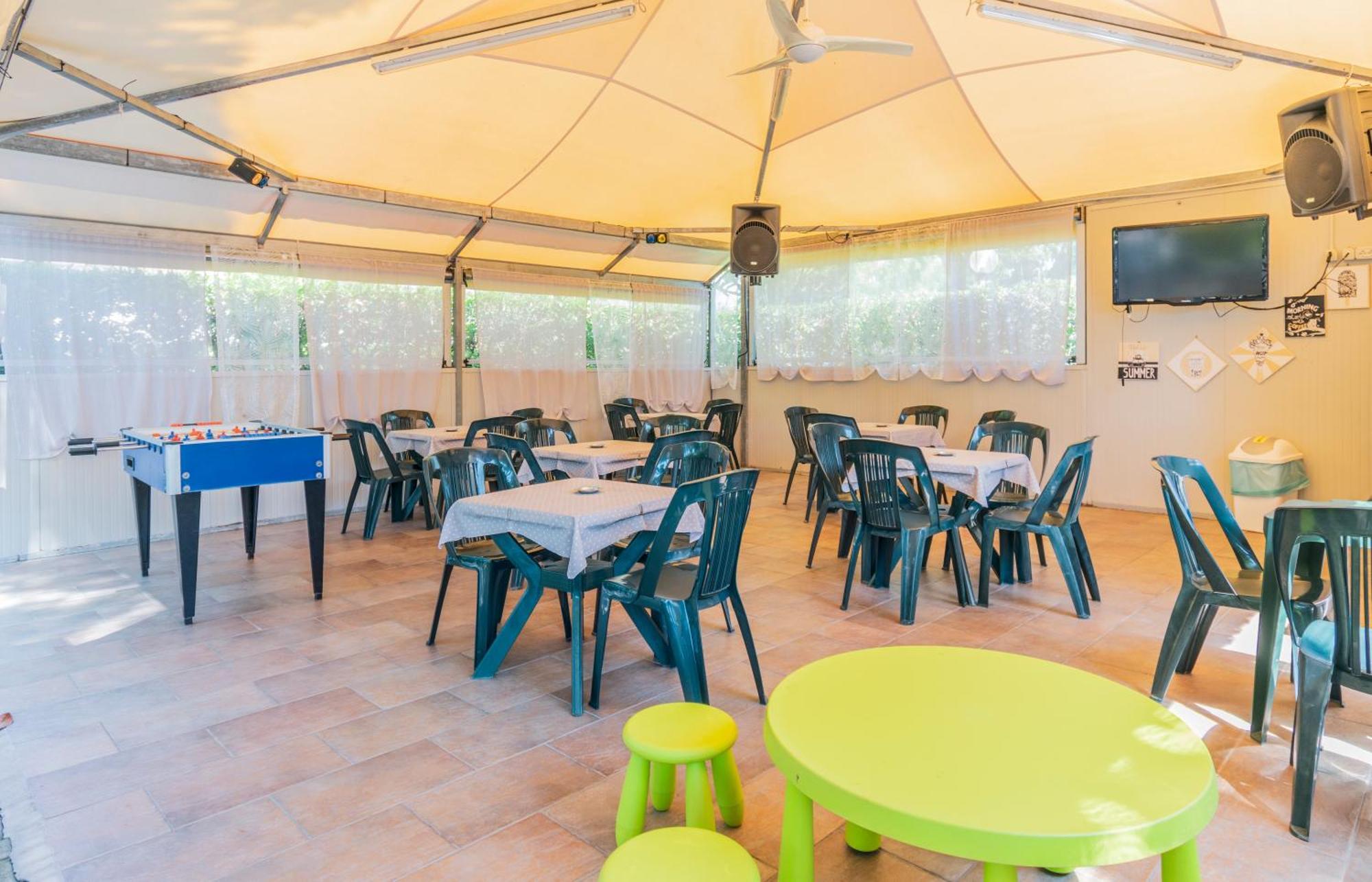Camping Apuano Marina di Massa Buitenkant foto